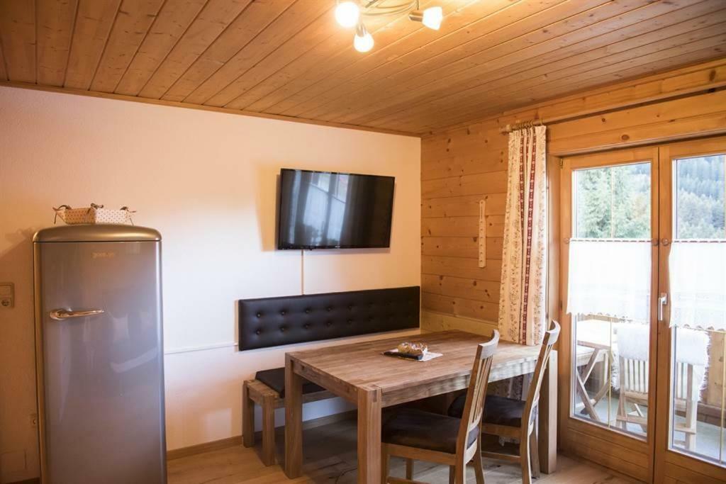 Haus Ritzenspitze Apartment Гарделен Екстериор снимка